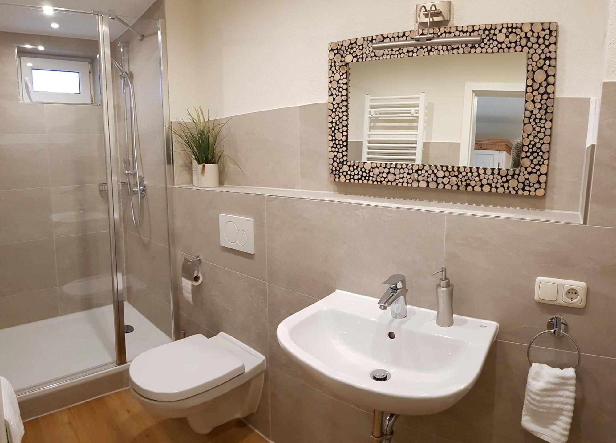 Gemuetliche Ferienwohnung Am Ortsrand Kreuzwertheim ภายนอก รูปภาพ